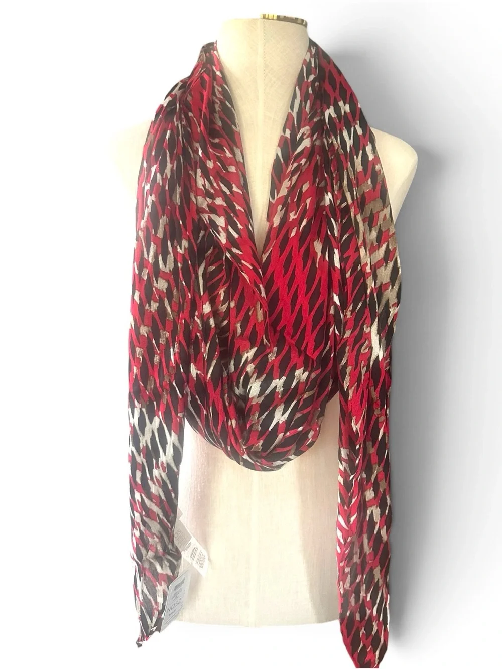 Chico’s NWT Graphic Grid Angled Oblong Scarf Red Black Silk Blend